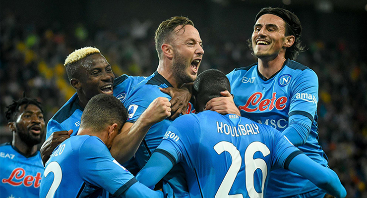 Soi kèo Napoli vs Legia