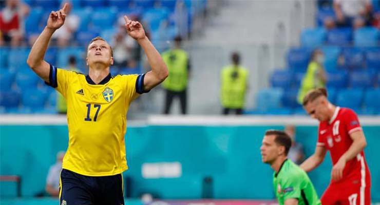 Claesson ghi bàn 3-2 cho Thụy Điển